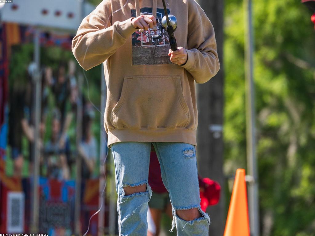 ការប្រកួតបាញ់ត្រី: ការប្រកួតសកម្មភាពសប្បាយរីករាយ